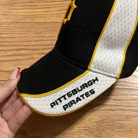 Pittsburgh Pirates MLB Baseball Hat - Picture 2 of 4